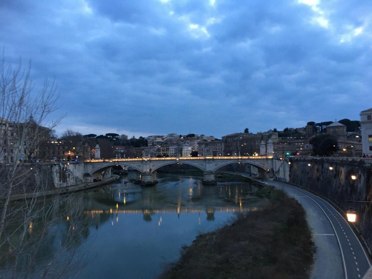 Appia Park Apartament 10 Min Dal Colosseo 罗马 外观 照片